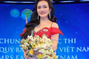 Vũ Thị Hoa đăng quang Mrs Earth Việt Nam 2024